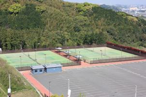 篠栗町カブトの森公園（テニスコート）