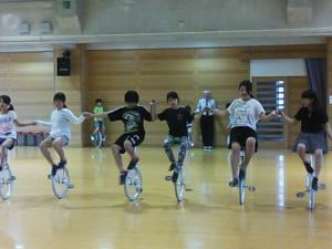 総合型地域スポーツクラブ スポーツBRANDEX福岡 一輪車教室 訪問