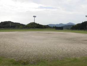 飯塚市筑穂野球場