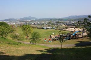 篠栗町カブトの森公園（芝生広場）の画像