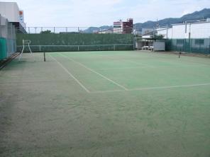 苅田町営殿川庭球場の画像
